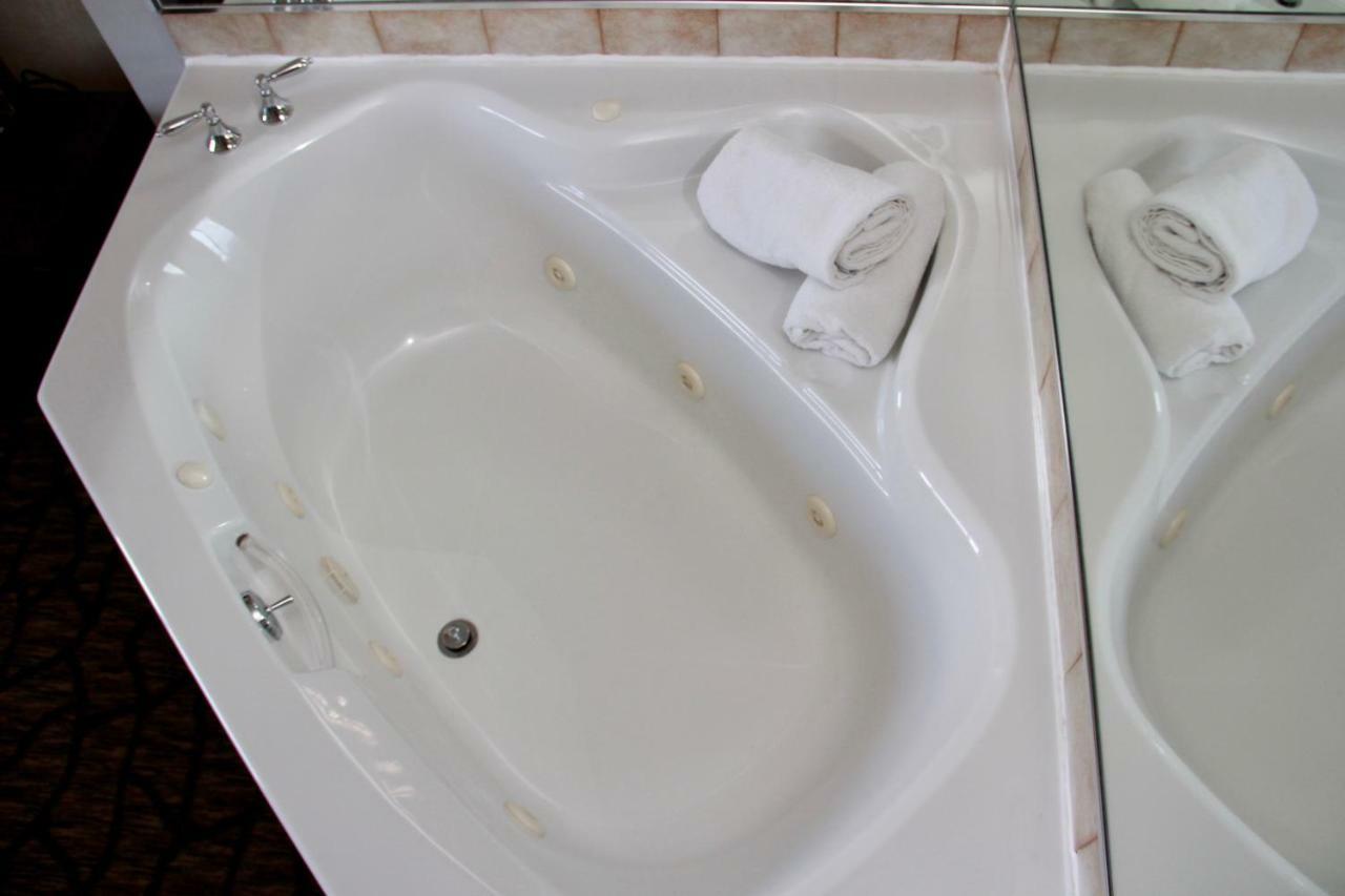 Victoria Motor Inn Ниагара-Фолс Экстерьер фото